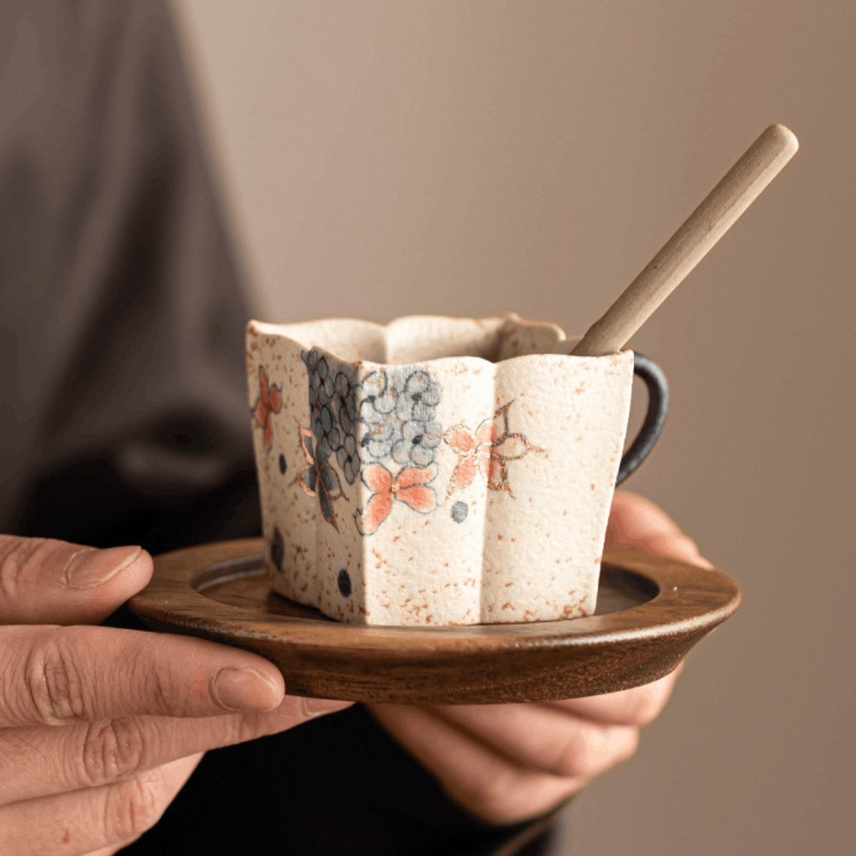 Golden Hydrangea — Square Petal-Rim Handled Mug