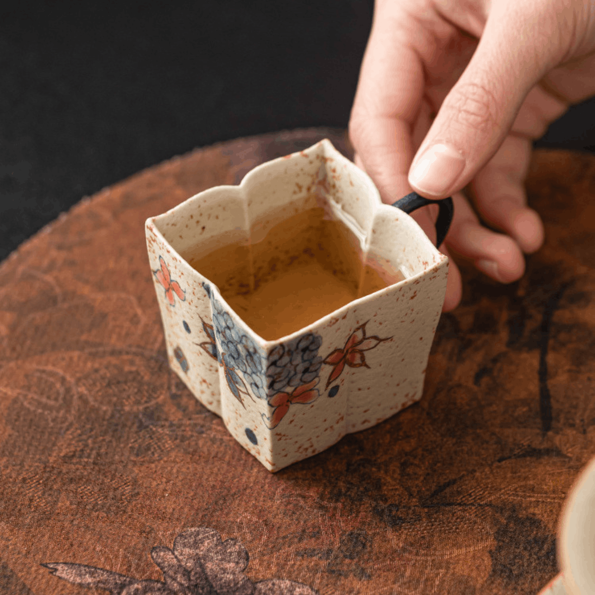 Golden Hydrangea — Square Petal-Rim Handled Mug