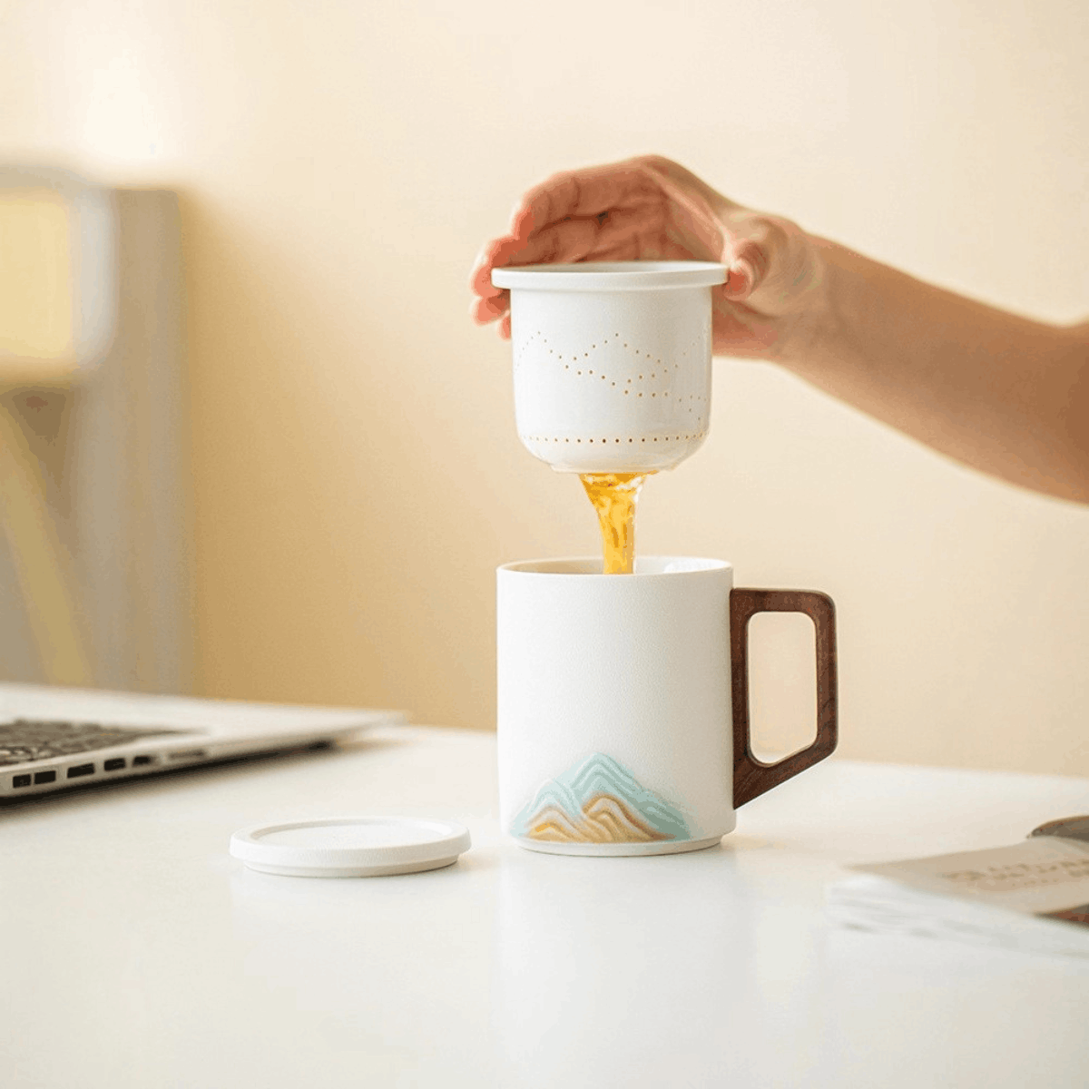 Mistora – Ceramic Tea Infuser Mug