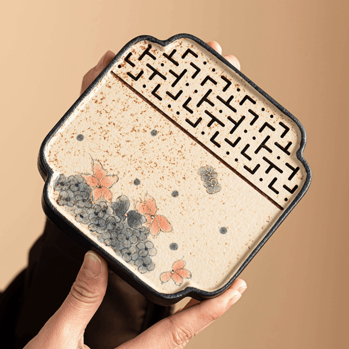 Golden Hydrangea — Square Ceramic Teapot Stand