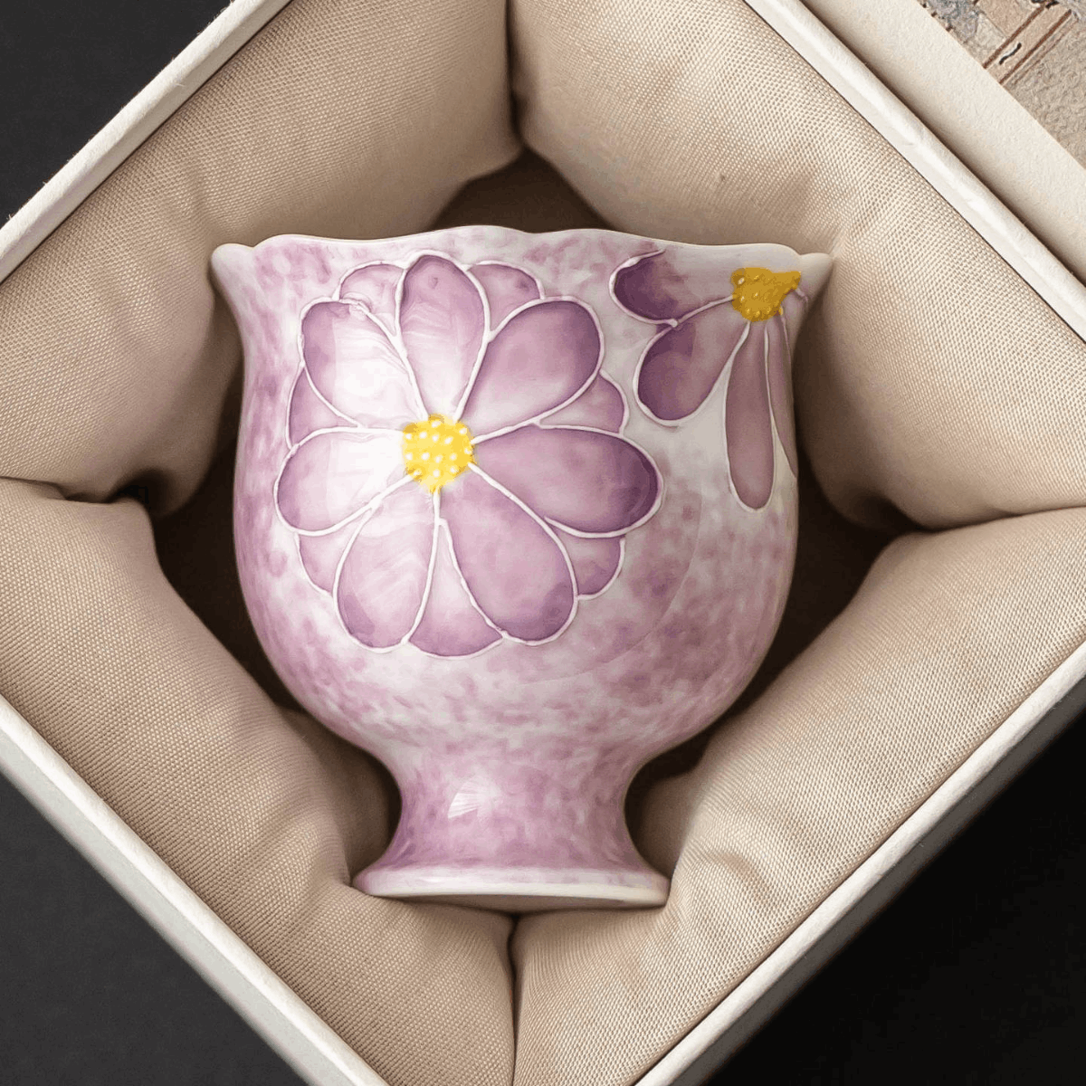 Amethyst Daisy – Bouquet Cup