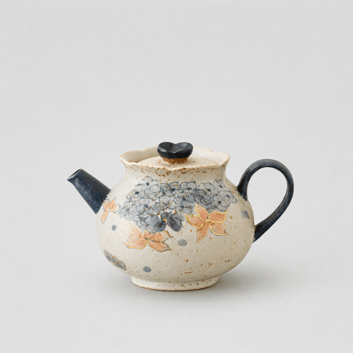 Golden Hydrangea – Bud Teapot