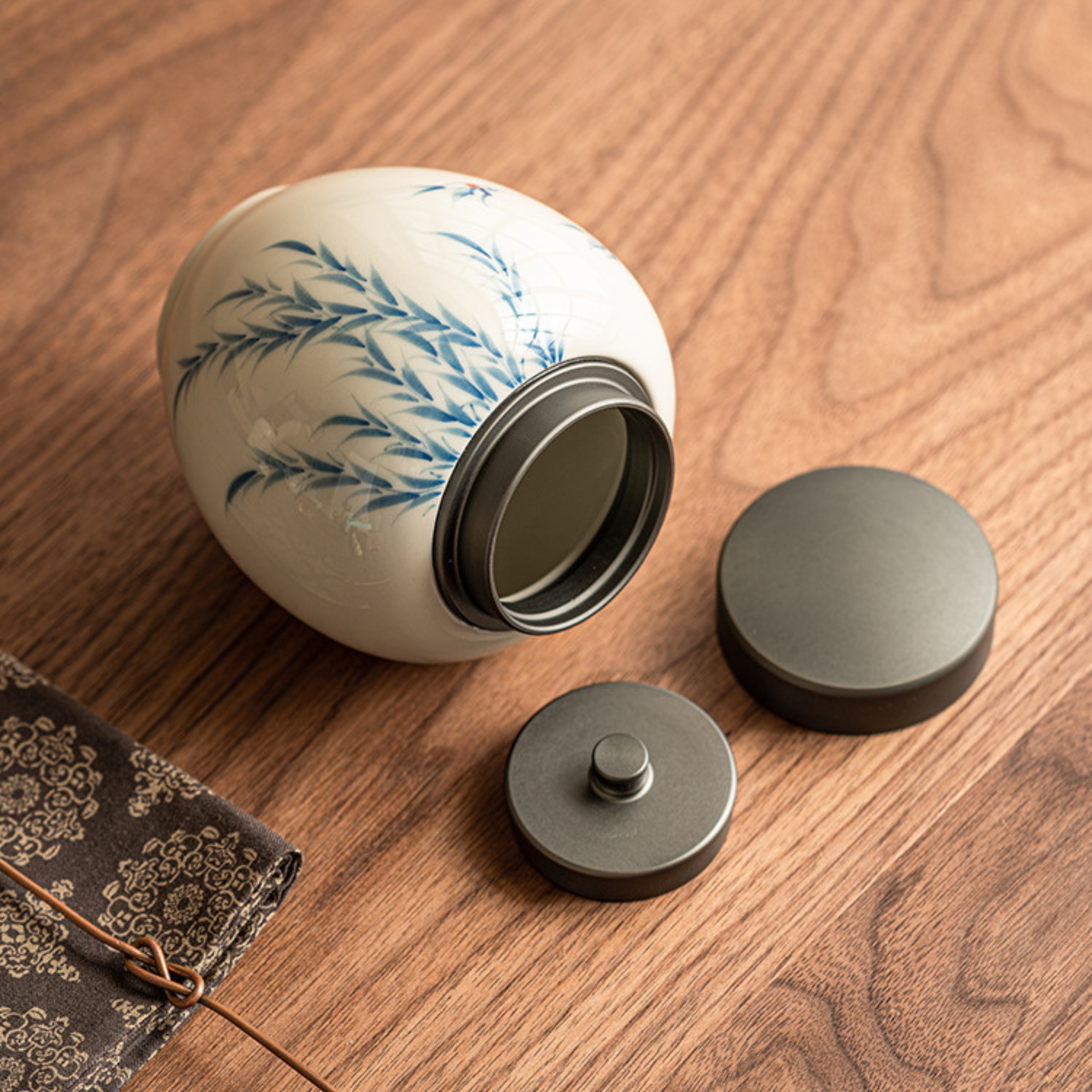 Whispering Willow – Tea Caddy