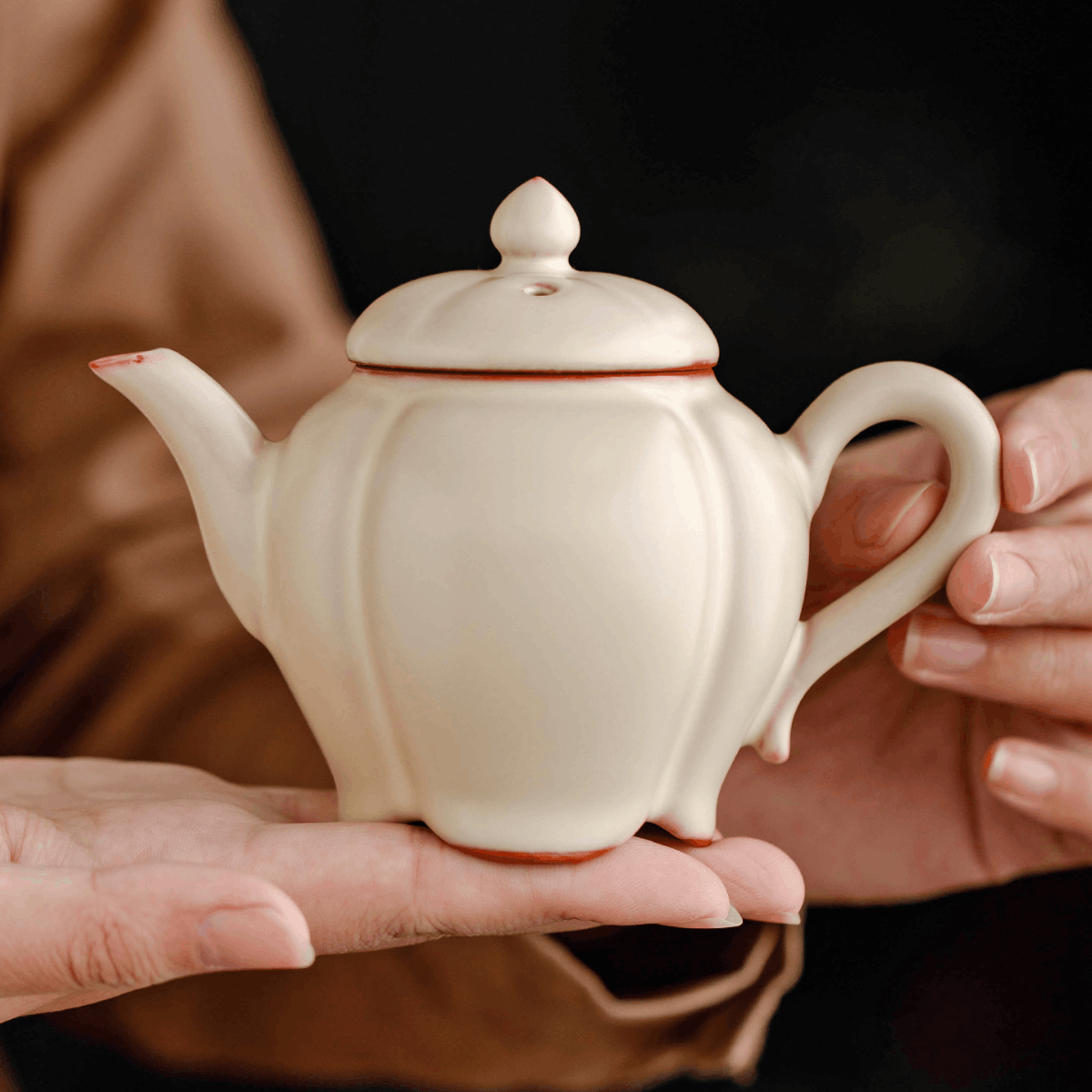 IvoryJade-Lotus Teapot