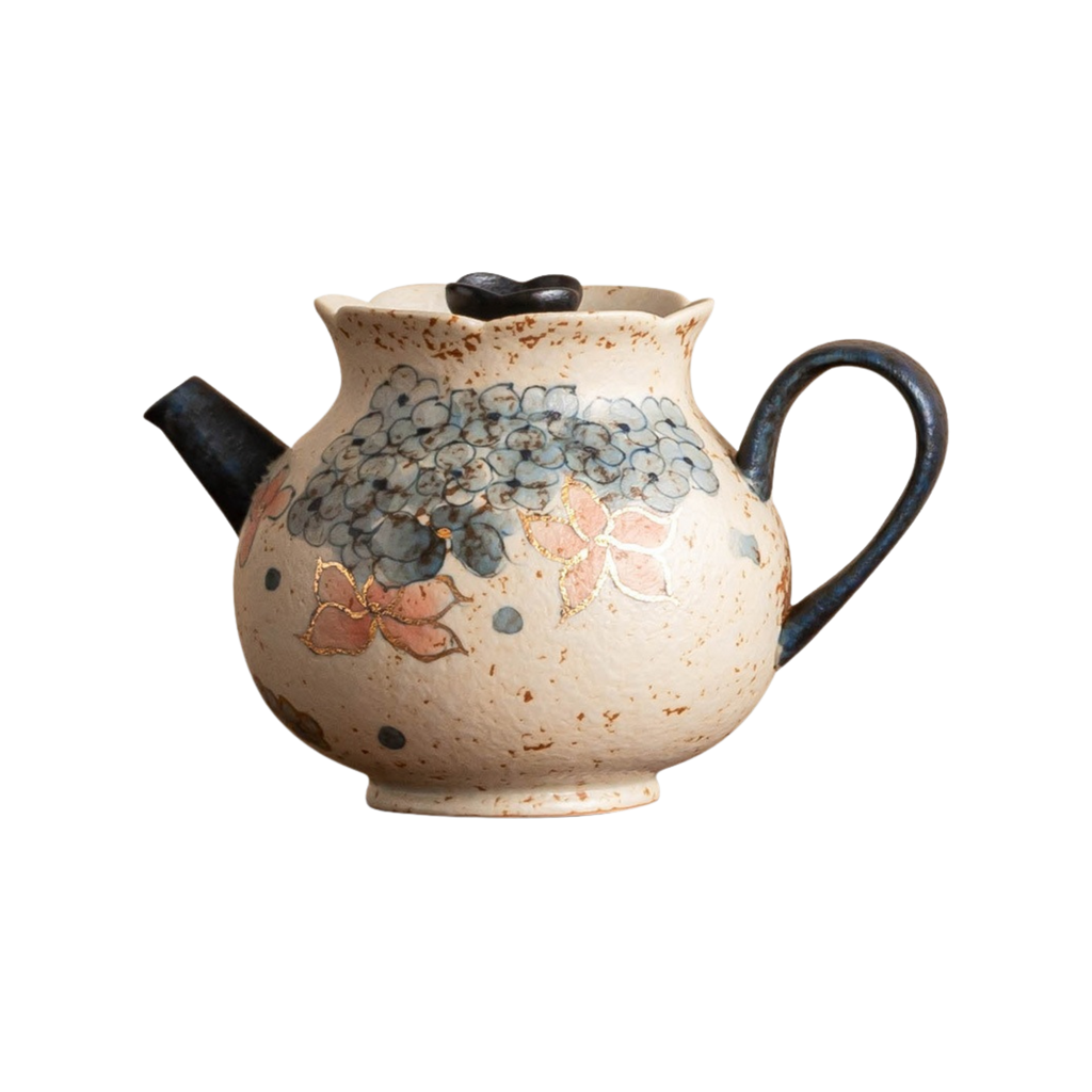 Golden Hydrangea – Bud Teapot